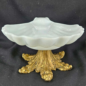 Vintage brass footed Milk Glass Clam Shell Soap candy trinket Dish catchall